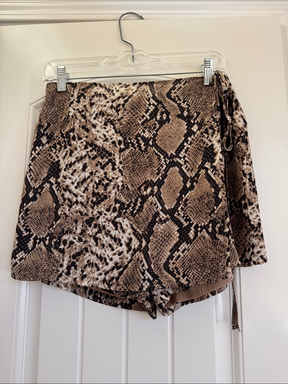 re:named Snake-Print Wrap Skort in Brown and Black Size M